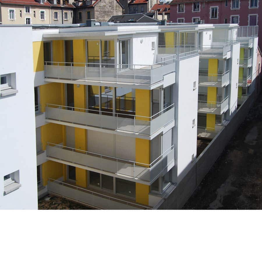 architecture, CHAPUIS ROYER ARCHITECTES, Grenoble, logement en L, face au mur, hypercentre