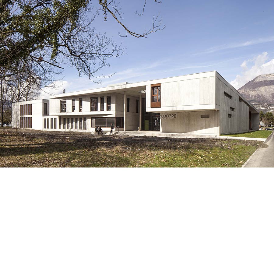 ARCHITECTURE, CHAPUIS ROYER ARCHITECTES, Grenoble, campus SMH, réhabilitation, extension, béton, corten